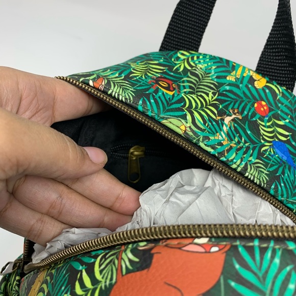 Disney x loungefly lion king hakuna matata bag - Picture 6 of 8
